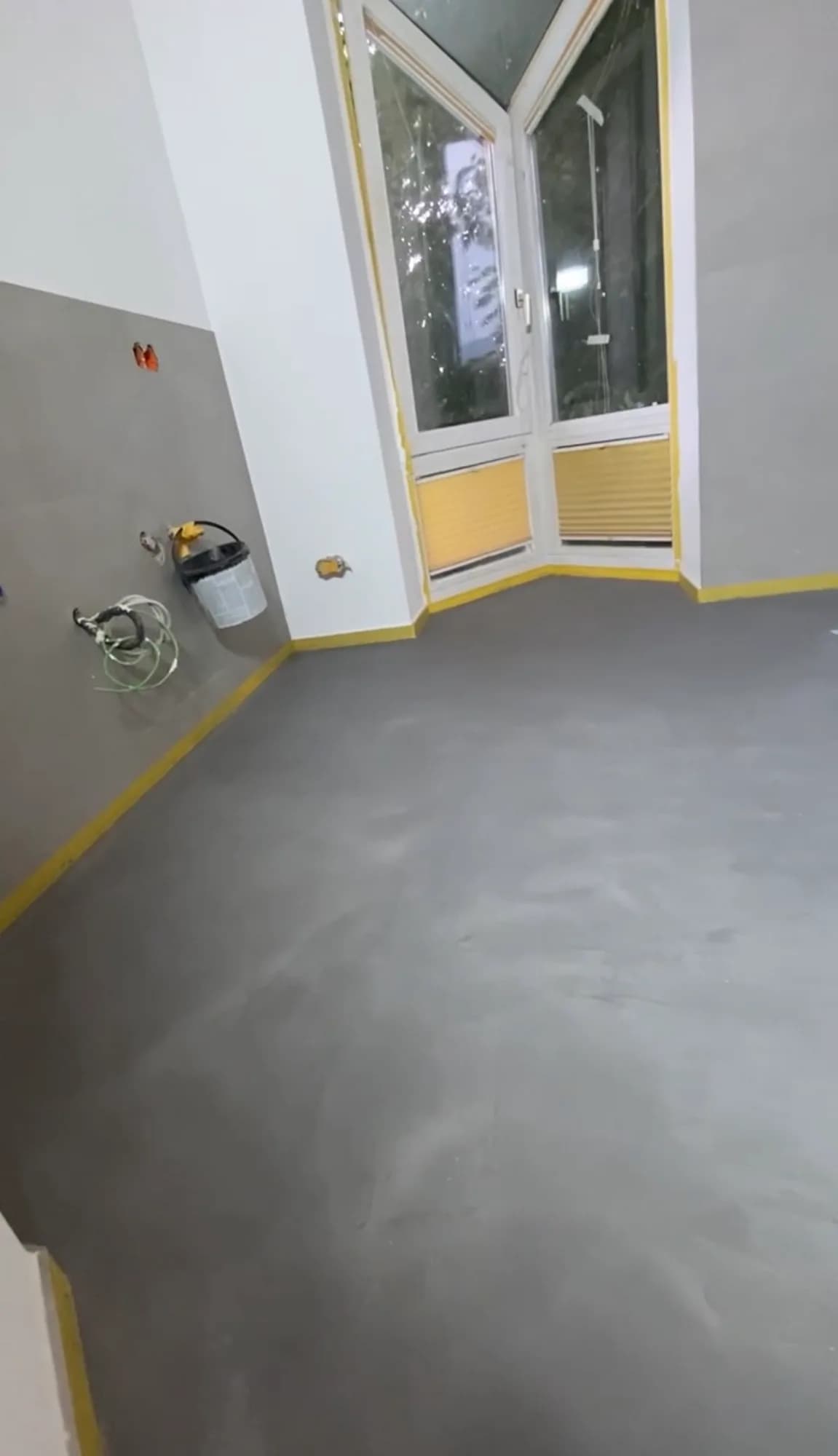 Modernes Badezimmer in Weilheim an der Teck (2023) – Referenz von DC Bau Dienstleistungen (Bild 3 von 6)