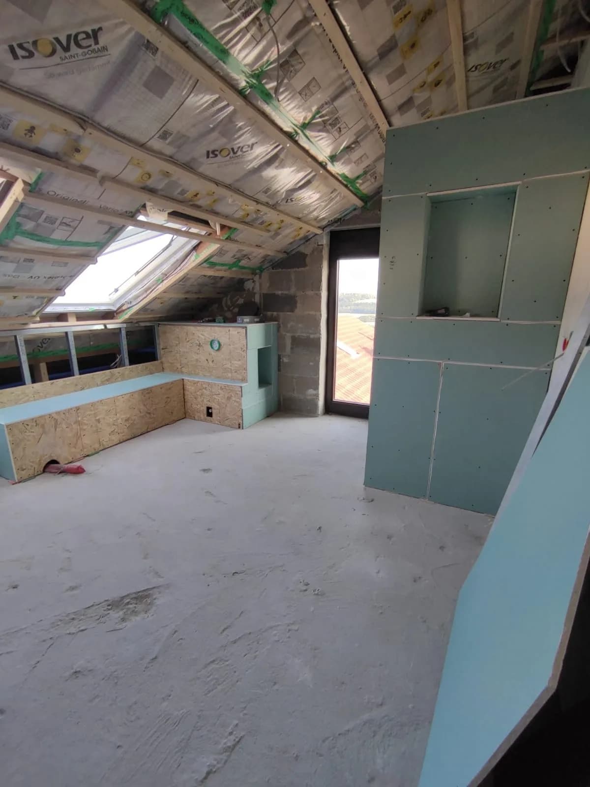 Fugenloses Badezimmer in Wendlingen am Neckar (2022) – Referenz von DC Bau Dienstleistungen (Bild 2 von 5)